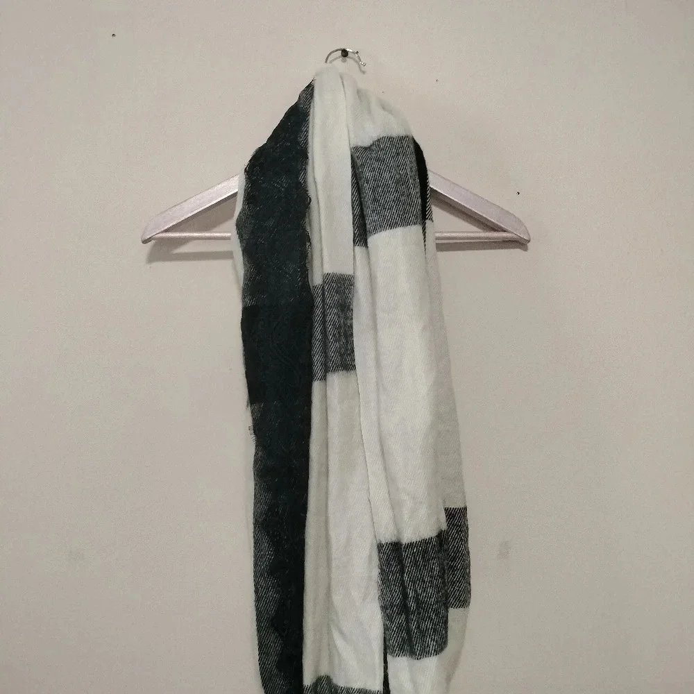 COPY - Betsey Johnson Black Off White Plaid Lace Infinity scarf